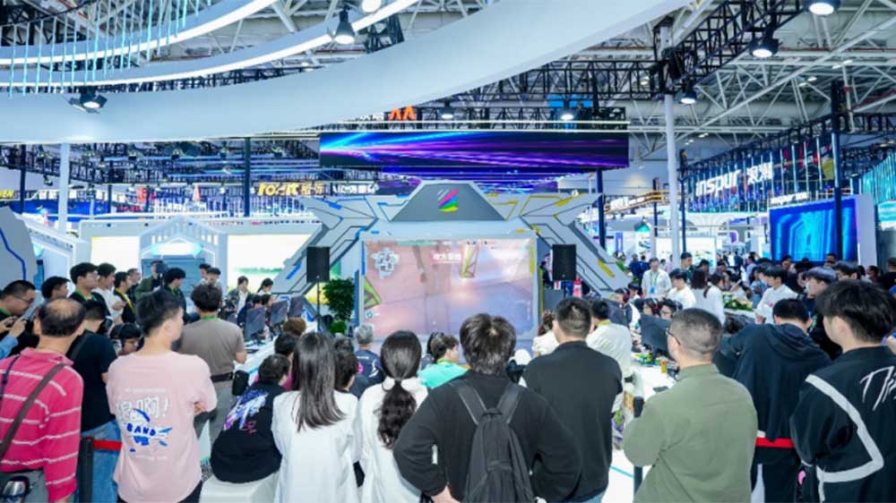 第八屆數(shù)字中國建設(shè)峰會現(xiàn)場展區(qū).jpg